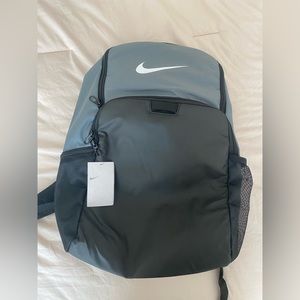 NIKE Brasilia BackPack 30L XL
